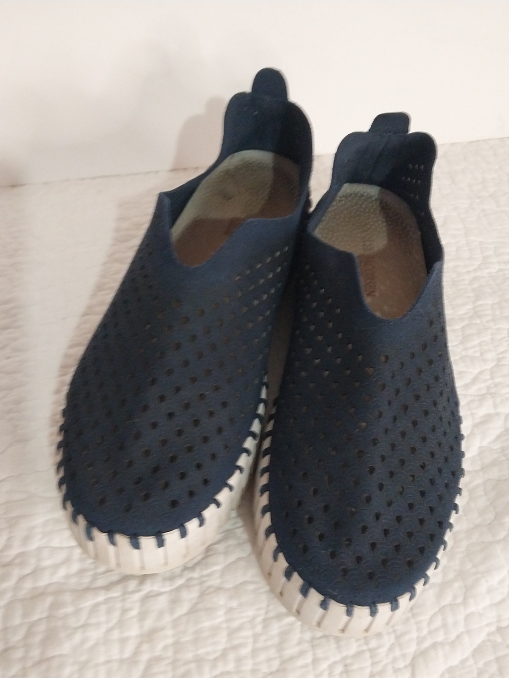 Ilse Jacobsen Navy Perforated Slip-On Sneakers Women's 8.5/9